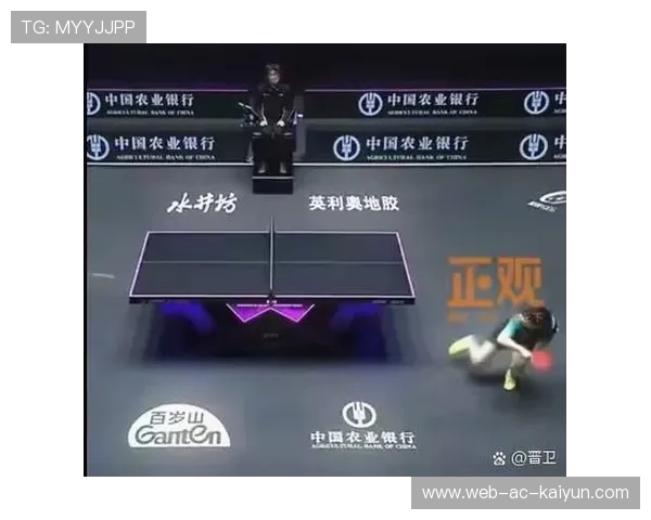 _现场直击：激烈对决中瞬间点燃全场气氛_，激烈的对弈