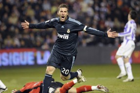 开云·Kaiyun网页版-CS2战队默契配合成就奇迹：从默默无闻到冠军之巅