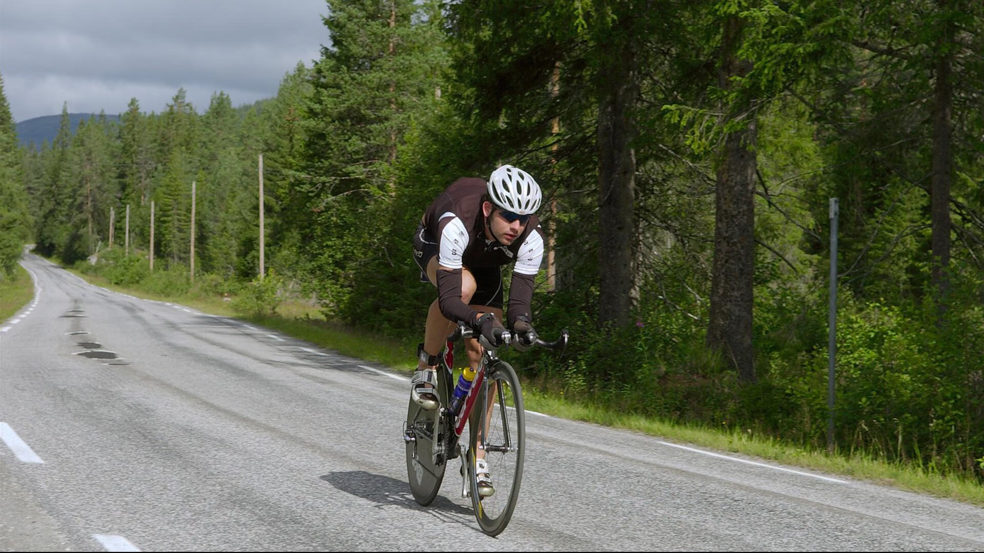 渡边一平蛙泳技术细腻动作流畅,渡边一佑